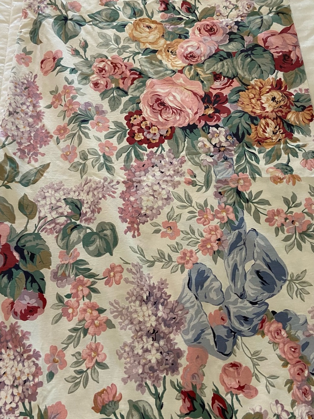Vintage Ralph Lauren Allison Floral bedding set featuring a romantic oversized f